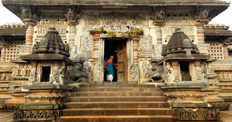 12 mejores lugares turísticos en Karnataka