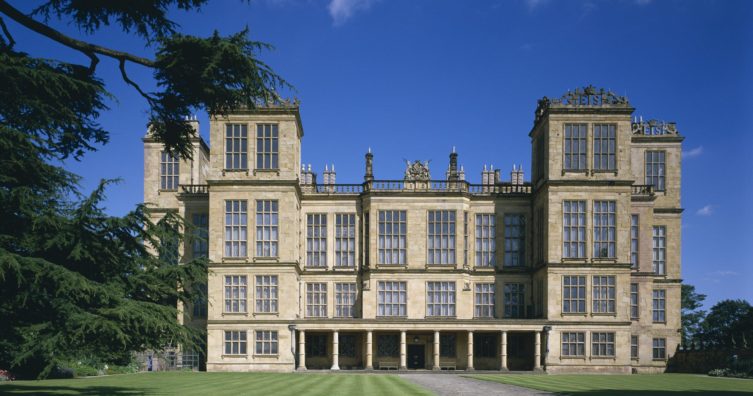 Visite las extravagantes mansiones isabelinas de Inglaterra
