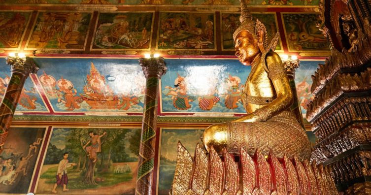 Visitando el templo Wat Phnom de Phnom Penh